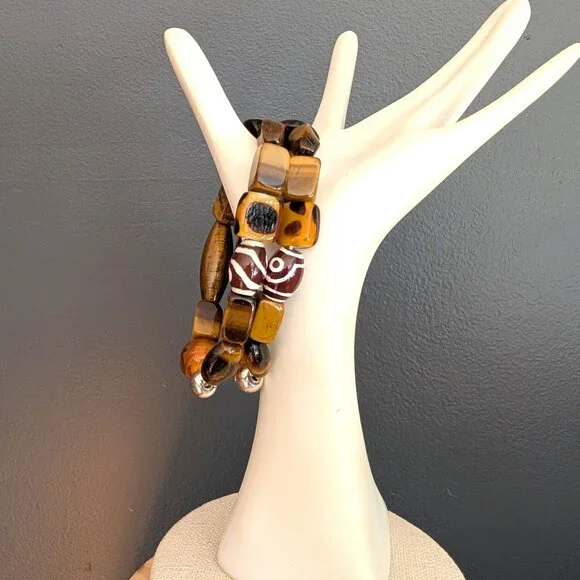 Pair of glass, bead and tiger's eye beaded stretch bracelets - Picture 2 of 12